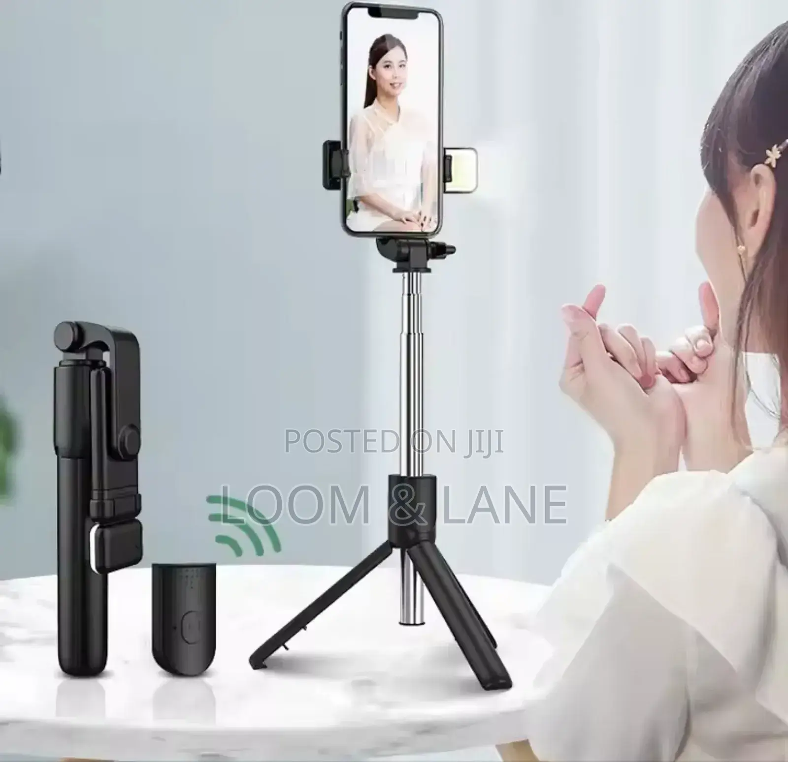 Foldable Mini Tripod Wireless Bluetooth Selfie Stick