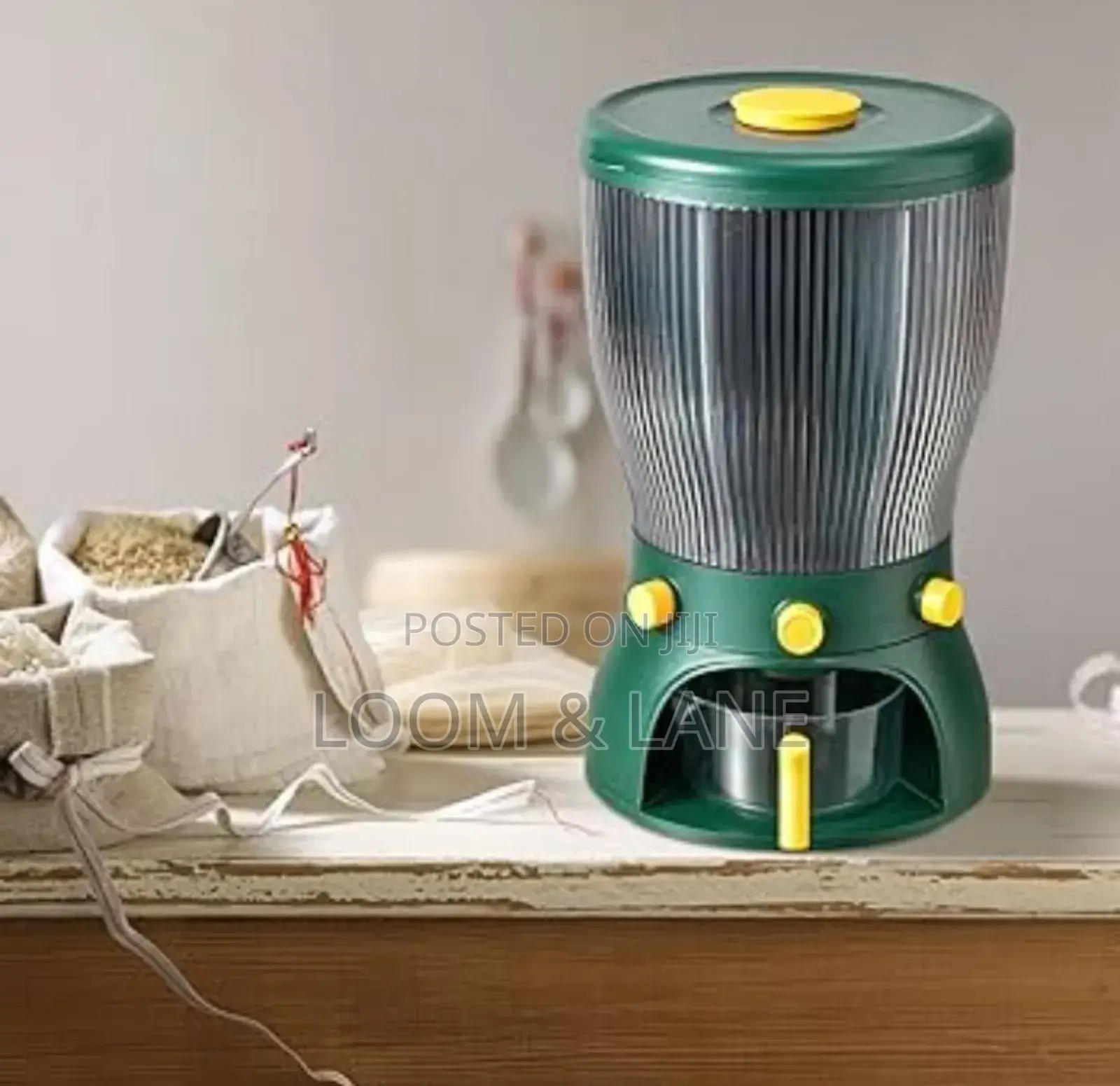 Multifunctional Insects Proof Rotating Food Storage Box