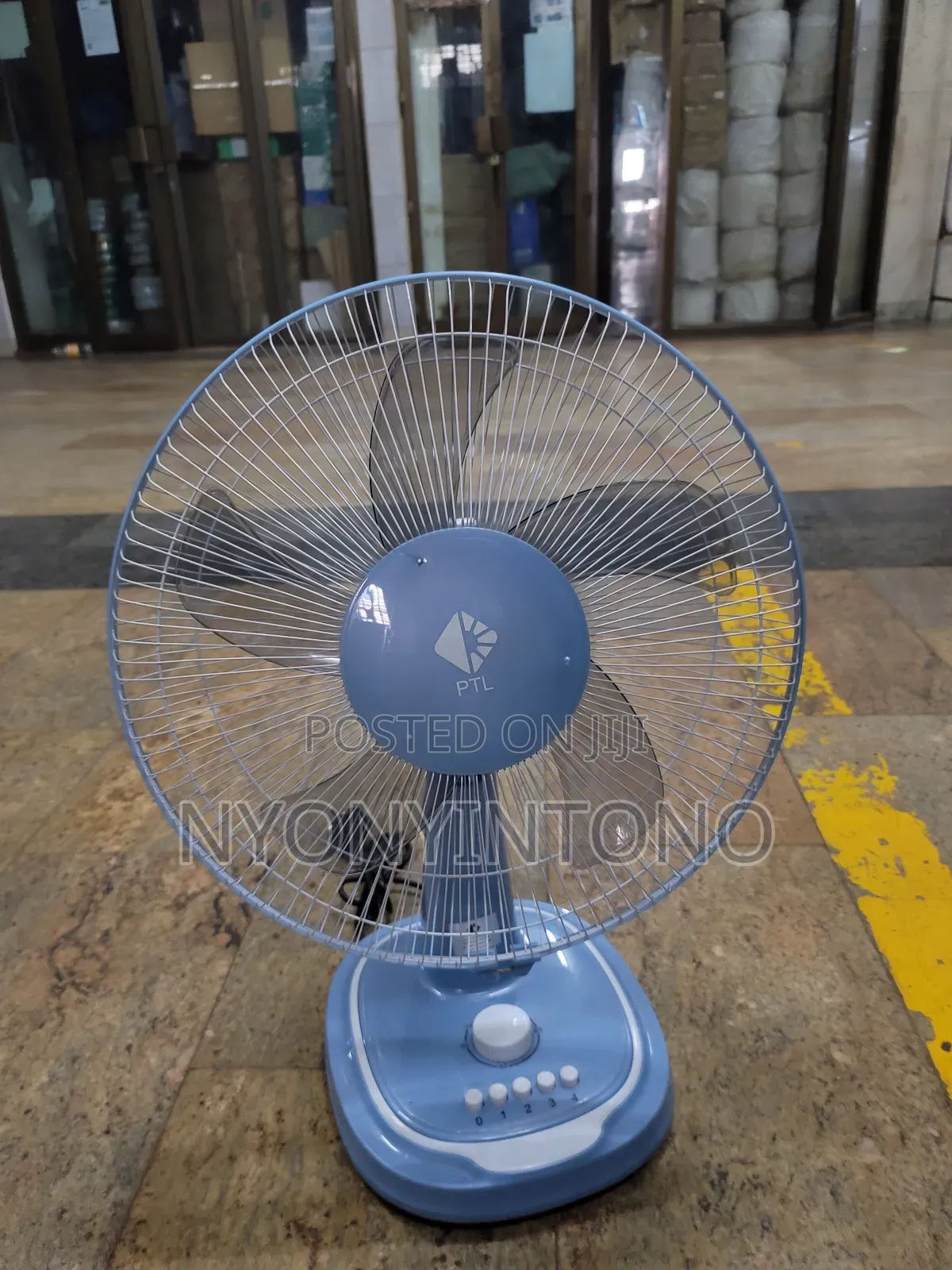 P T L Silent, Strong and Durable Table Fan
