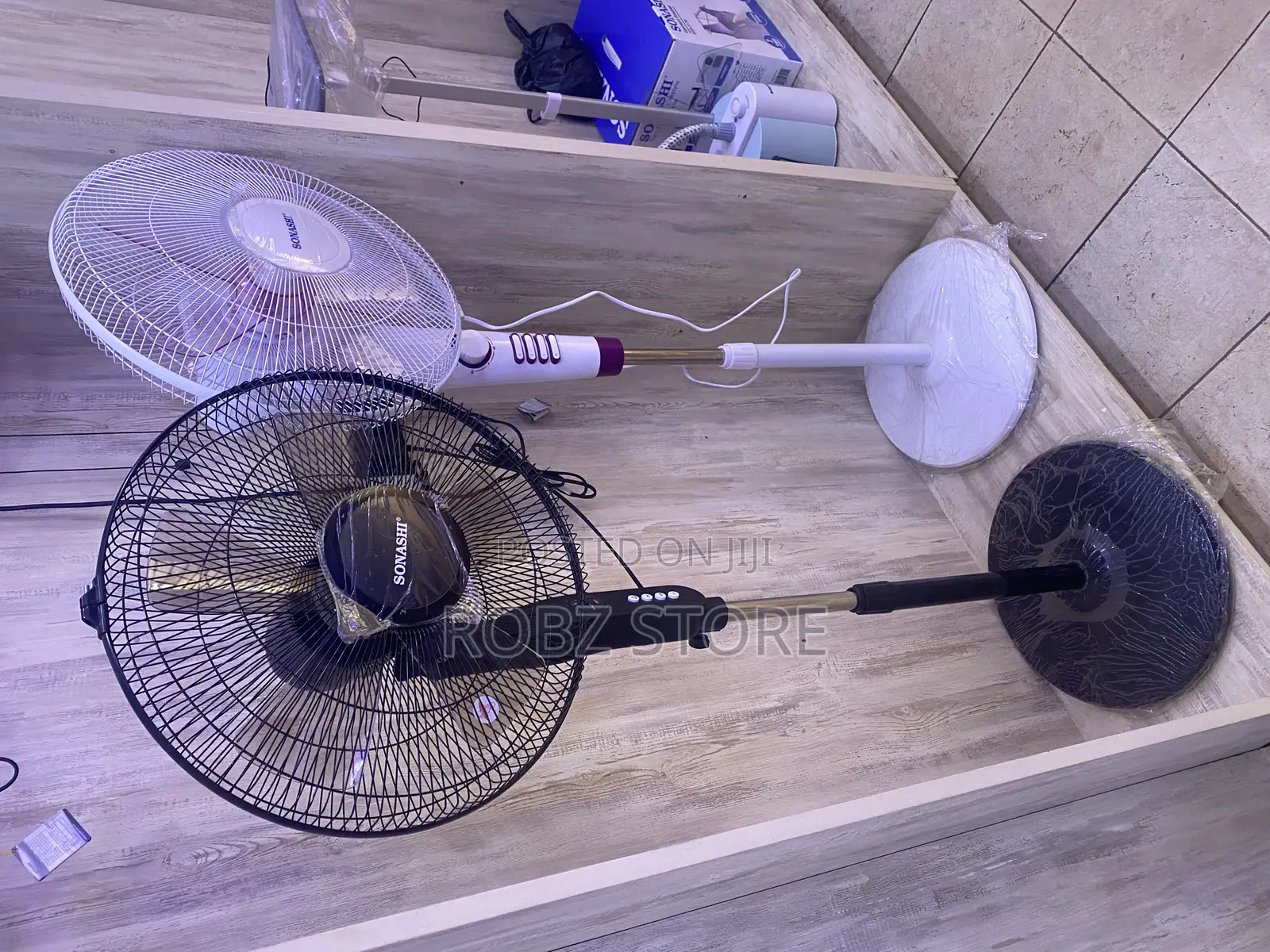 Sons Hi Remote Fan