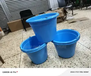 Plastic Buckets With Steel Handle
