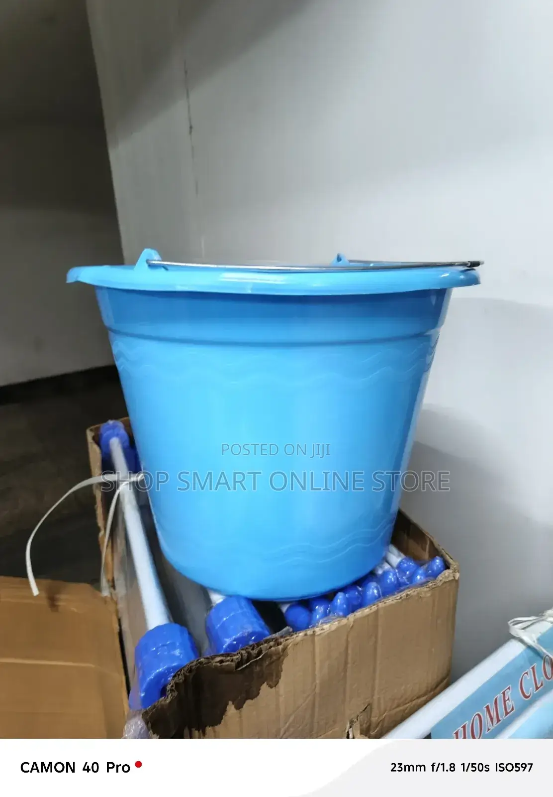 Plastic Buckets With Steel Handle
