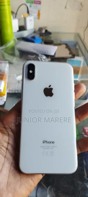 Apple iPhone X 64 GB White