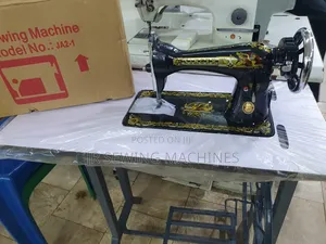 15ch Singer Sewing Machine