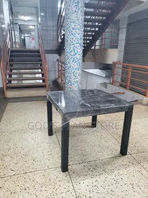 Plastic Table Plastic Table (Hotel/Bar/Restaurant)