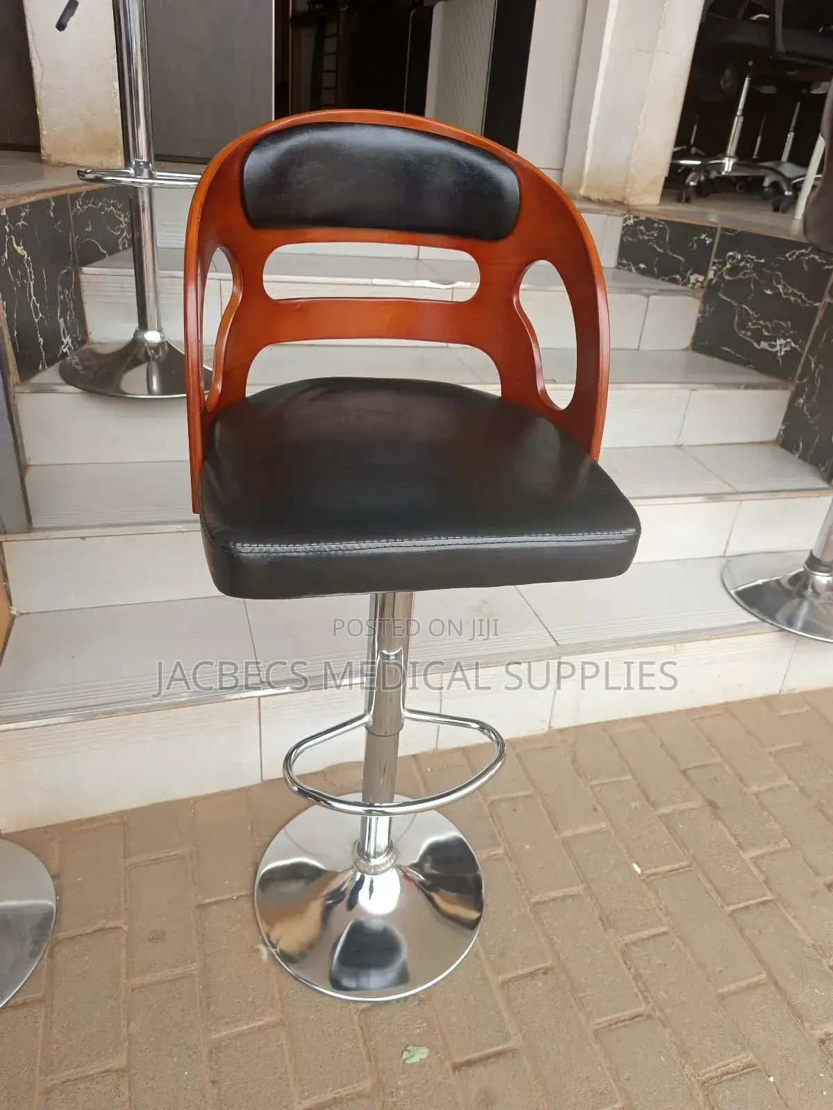 Laboratory Stool With Backrest