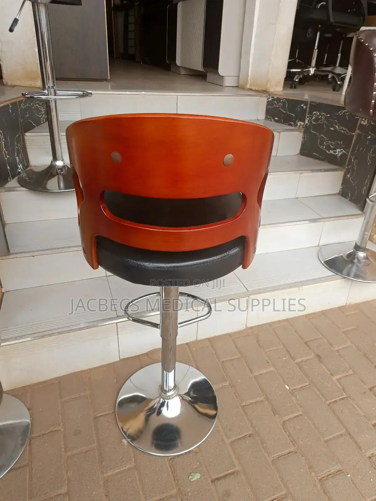 Laboratory Stool With Backrest