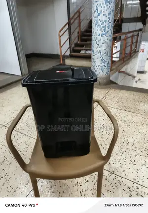 Plastic Dust Bins