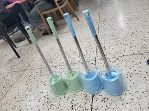 Toilet Brushes and Holder Plastic