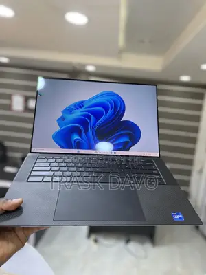 New Laptop Dell Precision 5570 32GB Intel Core I7 SSD 1T