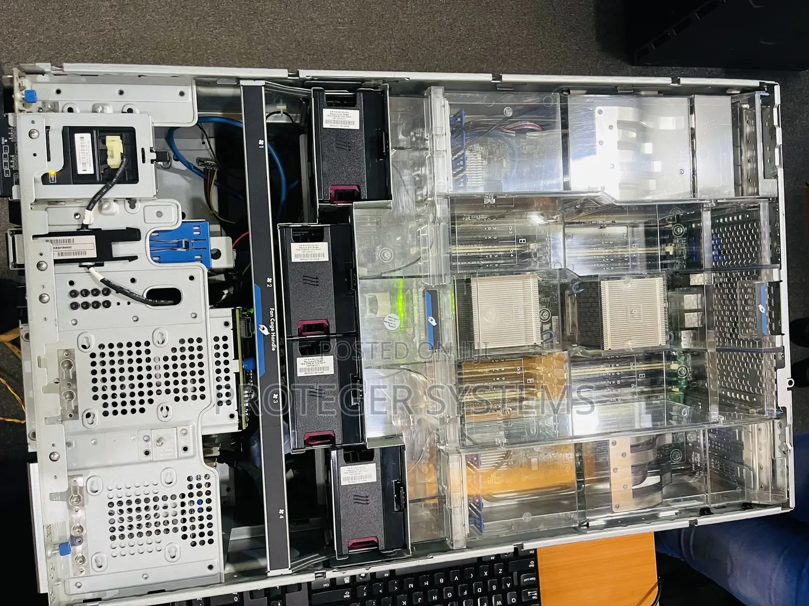 Server HP ProLiant ML 64GB Intel Xeon HDD+SSD 4T