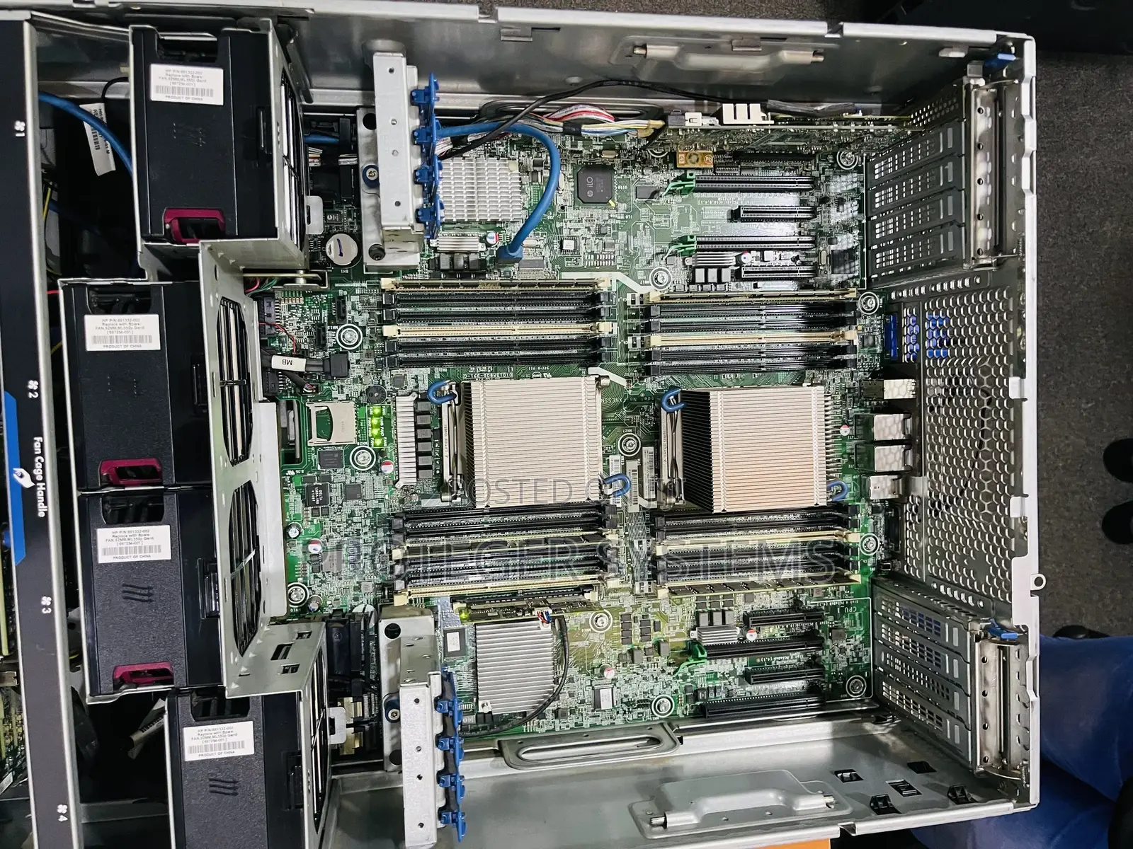 Server HP ProLiant ML 64GB Intel Xeon HDD+SSD 4T