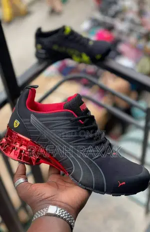 Original Black/Red Puma Ferrari Sport Luxury Sneakers
