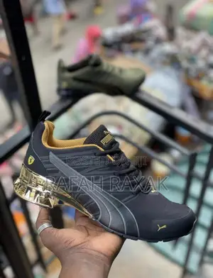 Original Black/Gold Puma Ferrari Sport Trial Sneakers