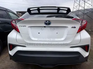 Toyota C-HR 2017 Off white