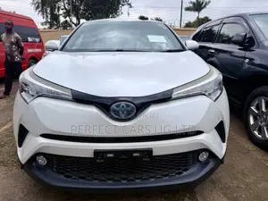 Toyota C-HR 2017 Off white