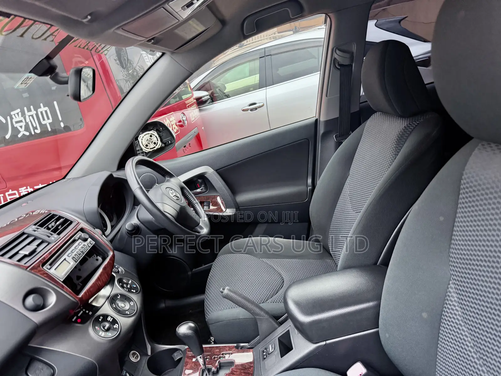 Toyota RAV4 2012 Pearl