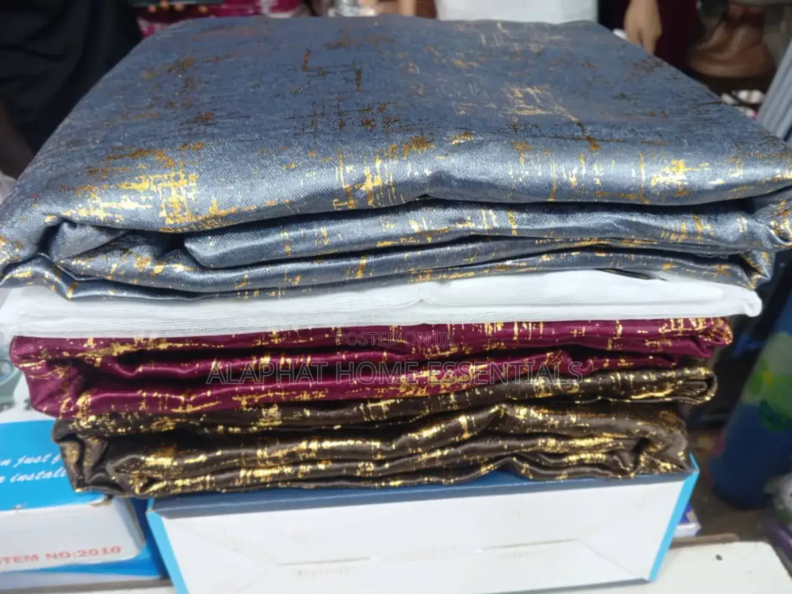 Plain Color Curtains (3 Pieces)