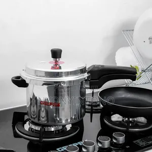 Geepas 7.5 Liters Top-Quality Pressure Cooker GPC 327