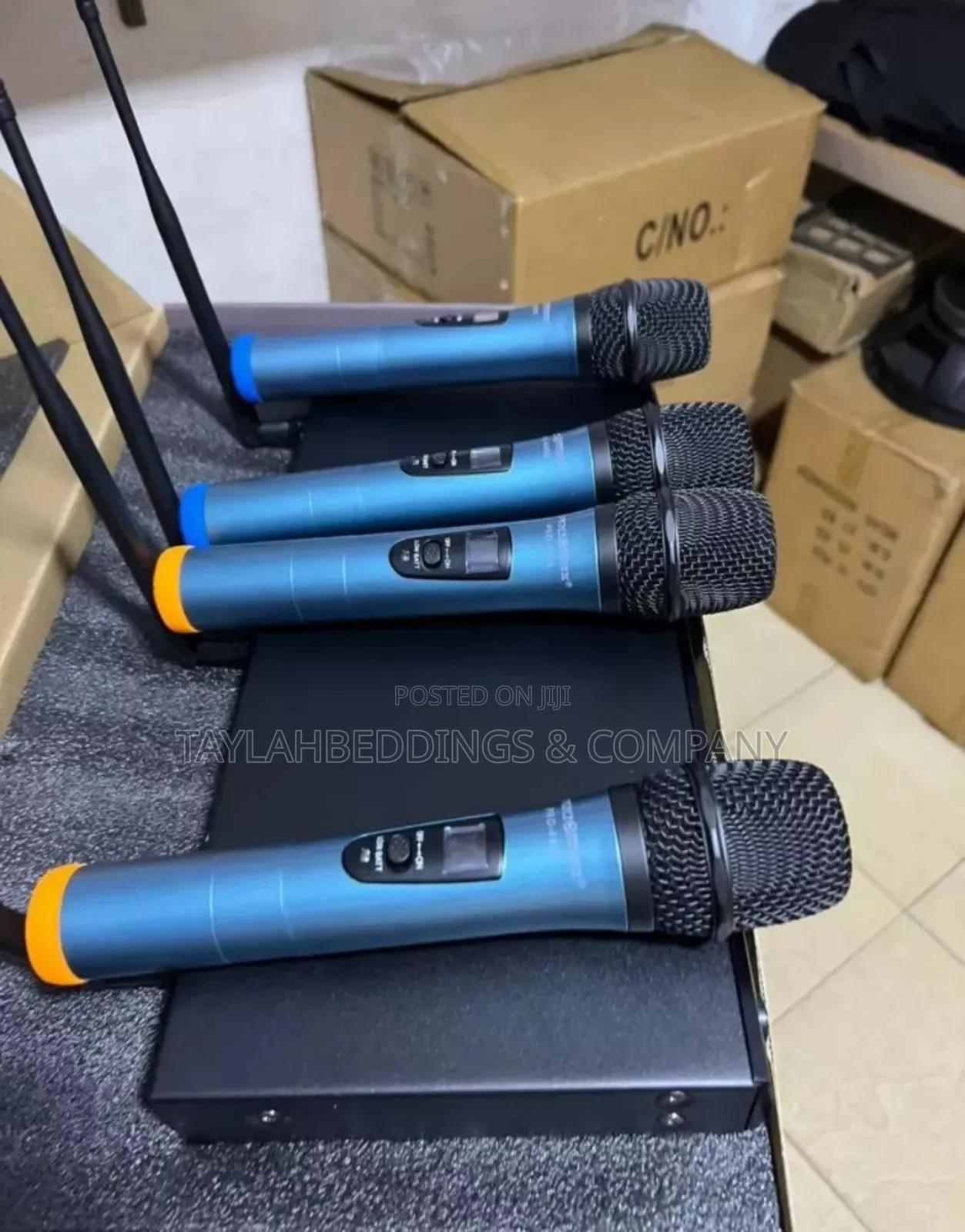 Pro Max Wireless Microphone System 4channel Wireless Mic Set