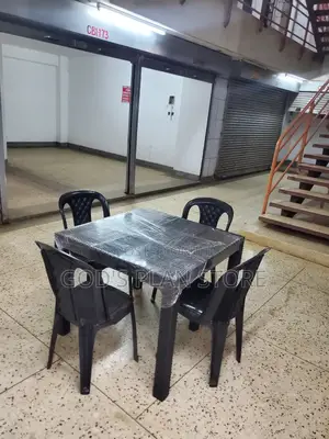 4 Seater Plastic Table and Chairs Unique Restaurant