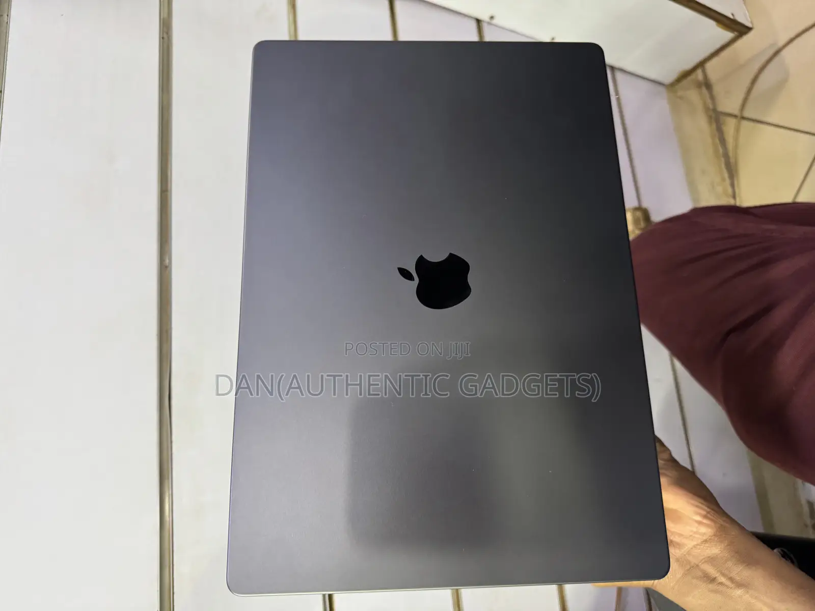 Apple MacBook Pro 2023 M3 Max 16-Inch 18GB Apple M3 Pro SSD 512GB