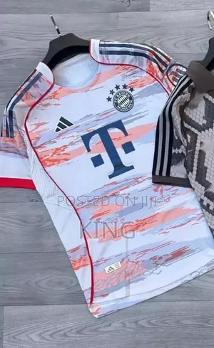 Team -Pride Bayern Munich 2025/26 Away Kit