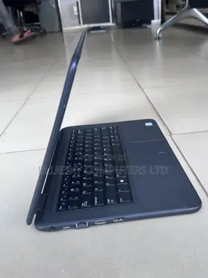 New Laptop Dell Latitude 3310 8GB Intel Core I3 SSHD (Hybrid) 256GB
