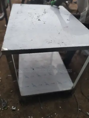 Stainless Steel Working Table With Shelve