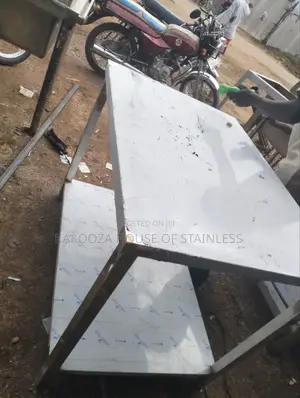 Stainless Steel Working Table With Shelve