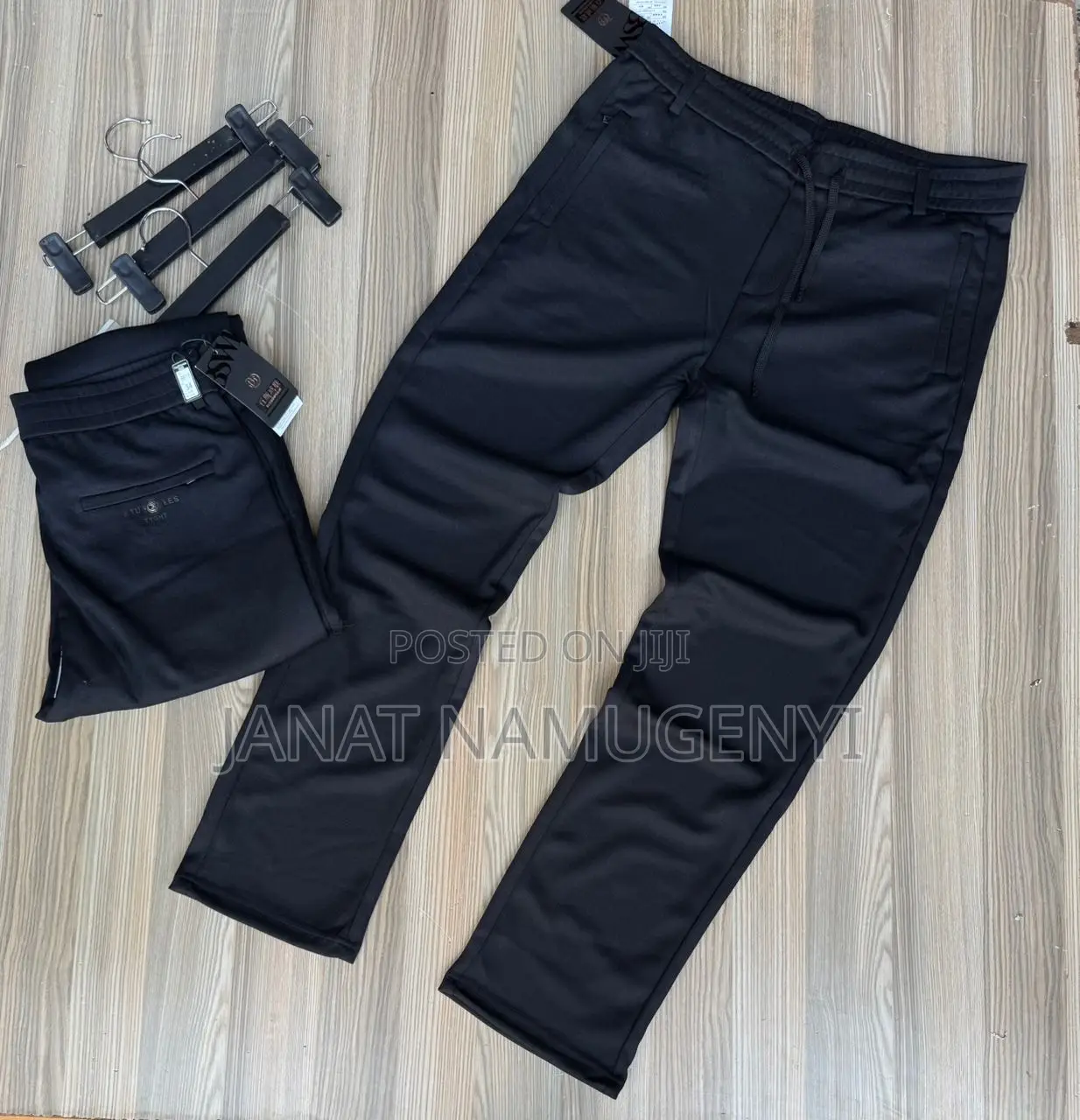 Tuees Black Sweater Pant With Drawstring Closure
