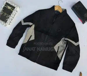Cales Black Jacket With Gray Design