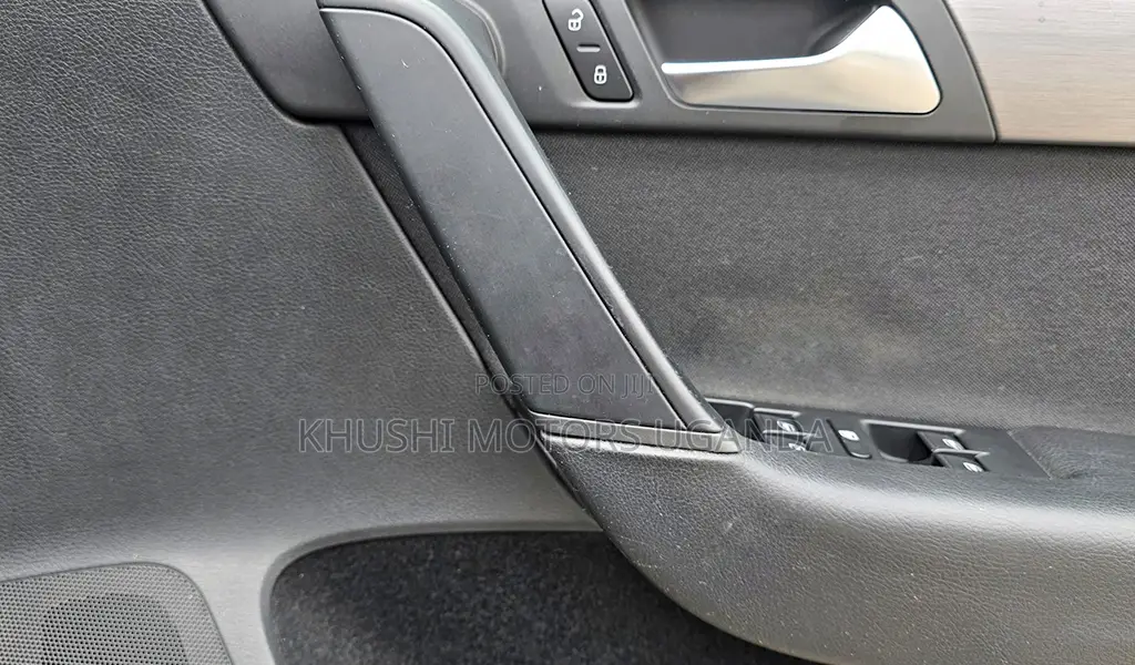 Volkswagen Passat 2012 Black