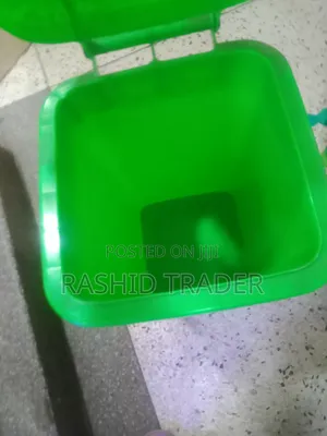 Green Plastic Dust Bin