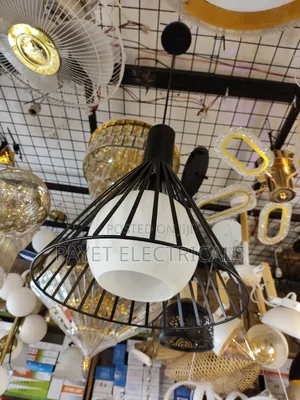 Black and White Pendant Lamp Holder