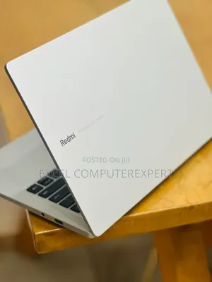 New Laptop Over Powered 8GB Intel Core I7 SSD 256GB