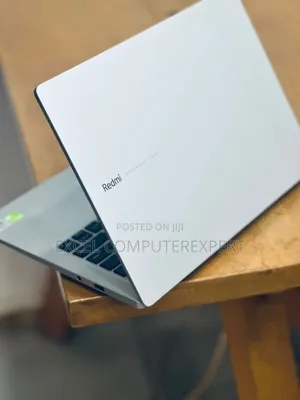 New Laptop Over Powered 8GB Intel Core I7 SSD 256GB