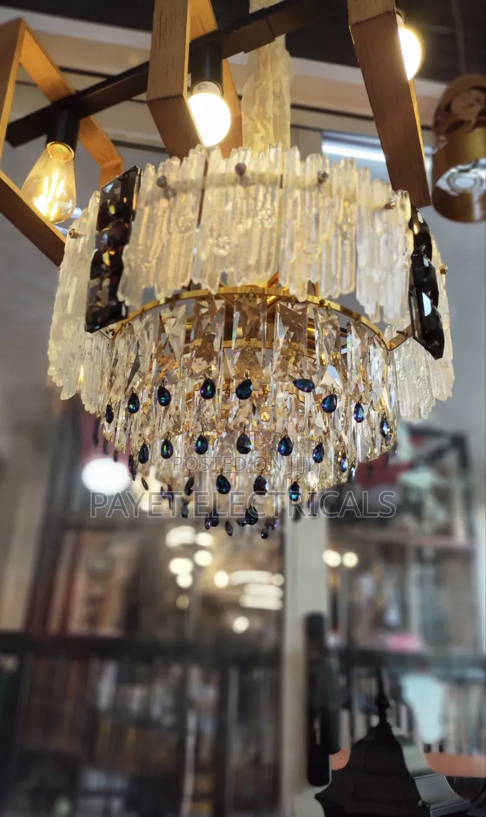Chandelier With 6 Bulb Holders