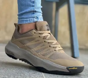 Original Brown Skechers Arch Fit Trail Trainer Sneakers