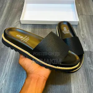 Classic Men Italian Brunello Cucinelli Sandals in Stock