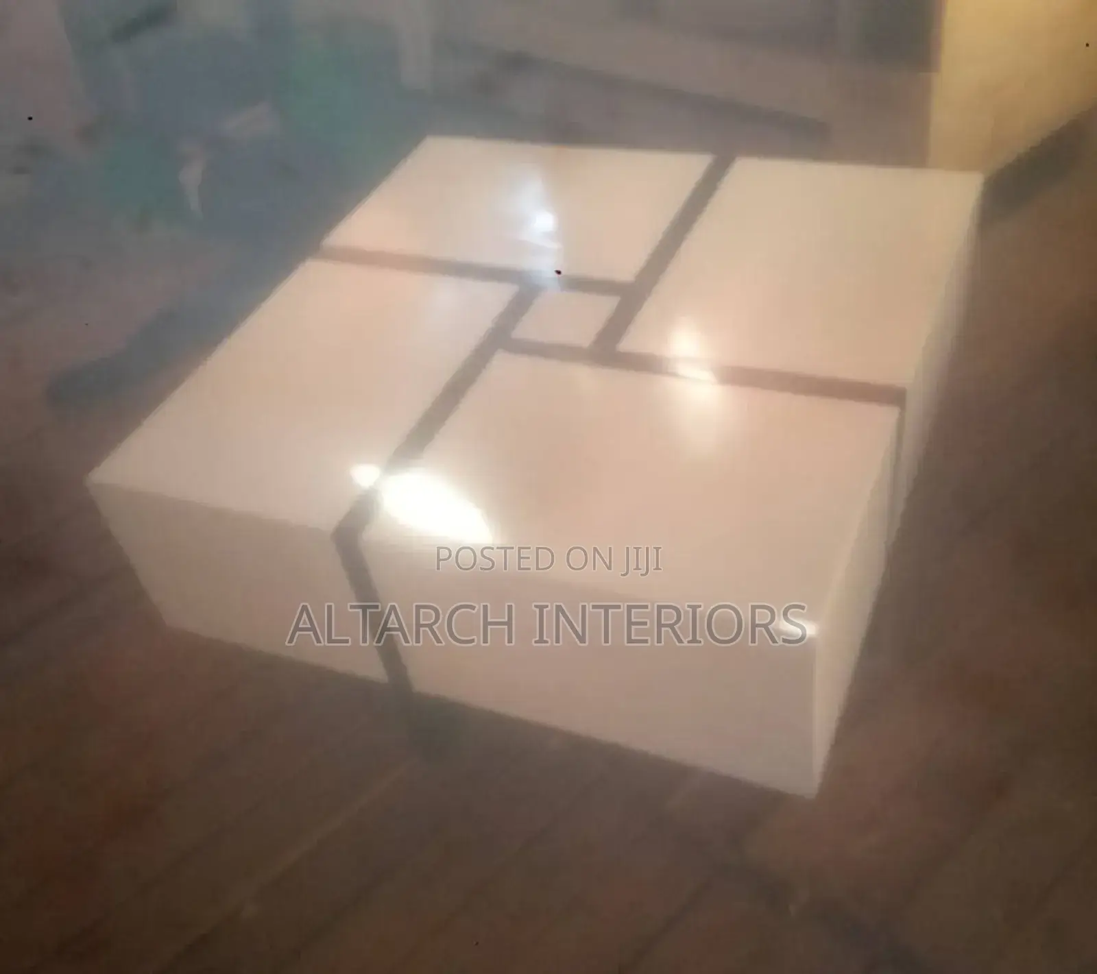 Modern All Sides Drawer Centre Table