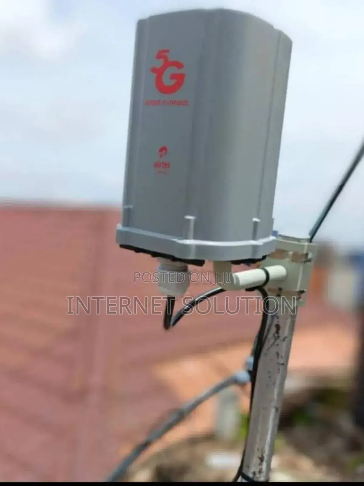 5g Router Works Well at Home or Office