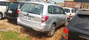 Subaru Forester 2010 Silver