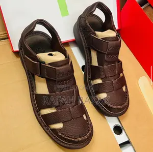 Men’S Classic Coffee Brown Clarks Casual Closed Sandals