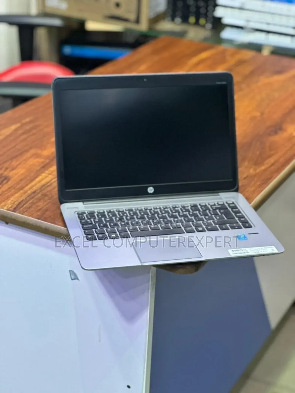 New Laptop HP EliteBook Folio 1040 G3 8GB Intel Core I7 SSD 256GB