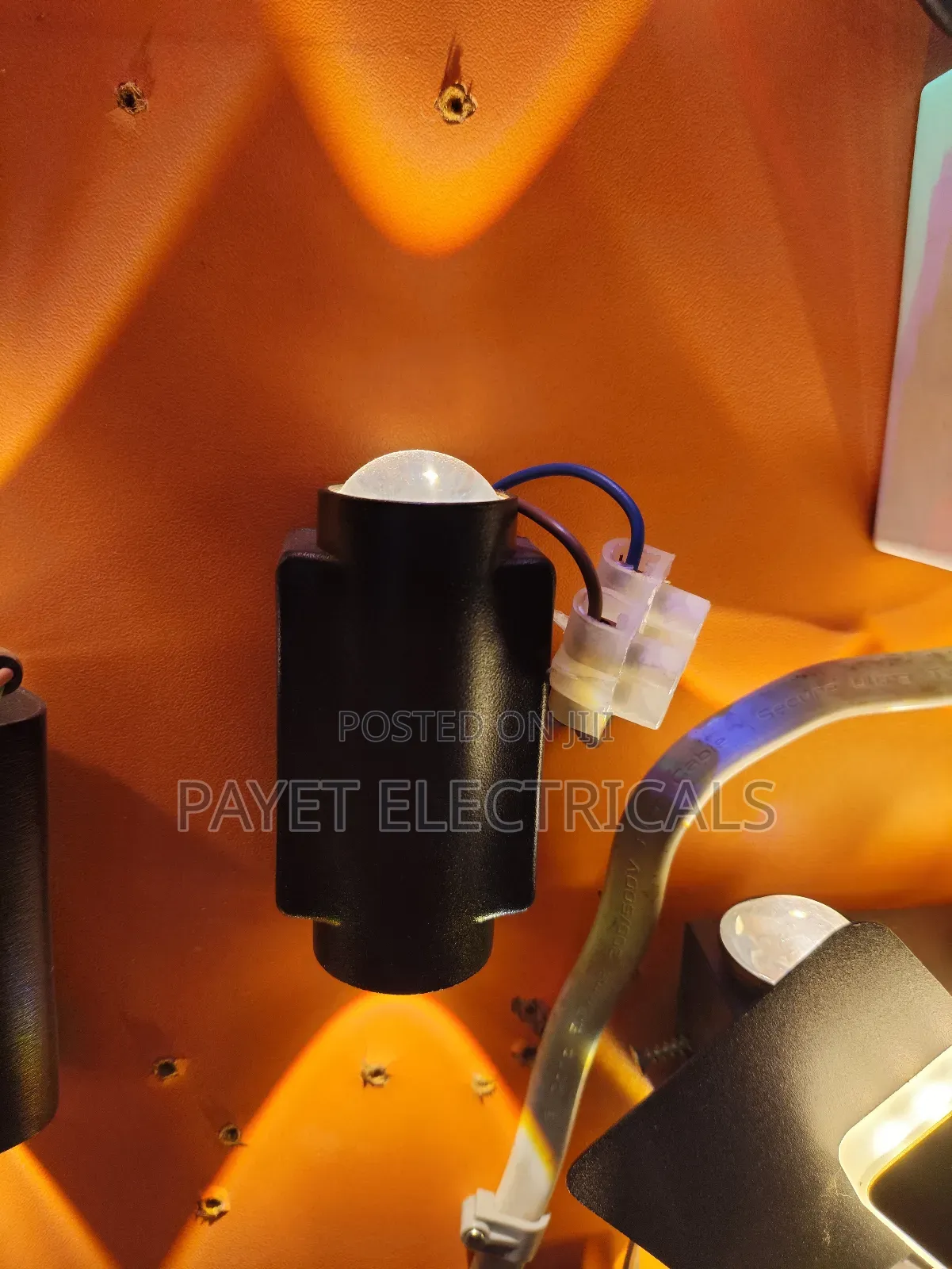 Led Black Pointer Wall Light