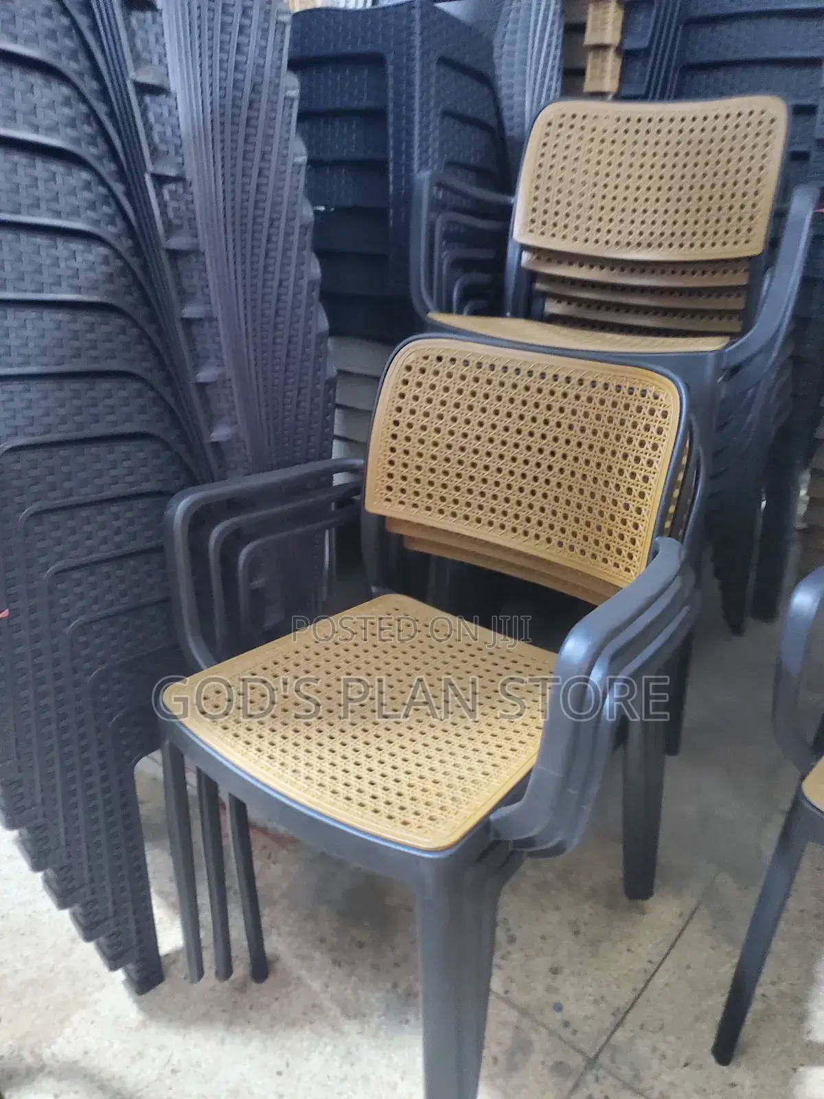Plastic Chairs Plastic Chairs (Conference )