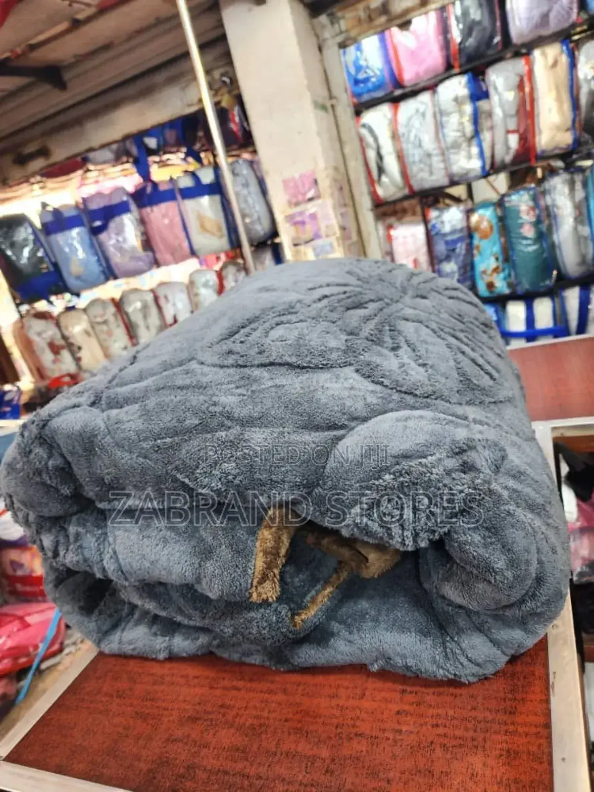 4 in 1 Soft Blanket Set