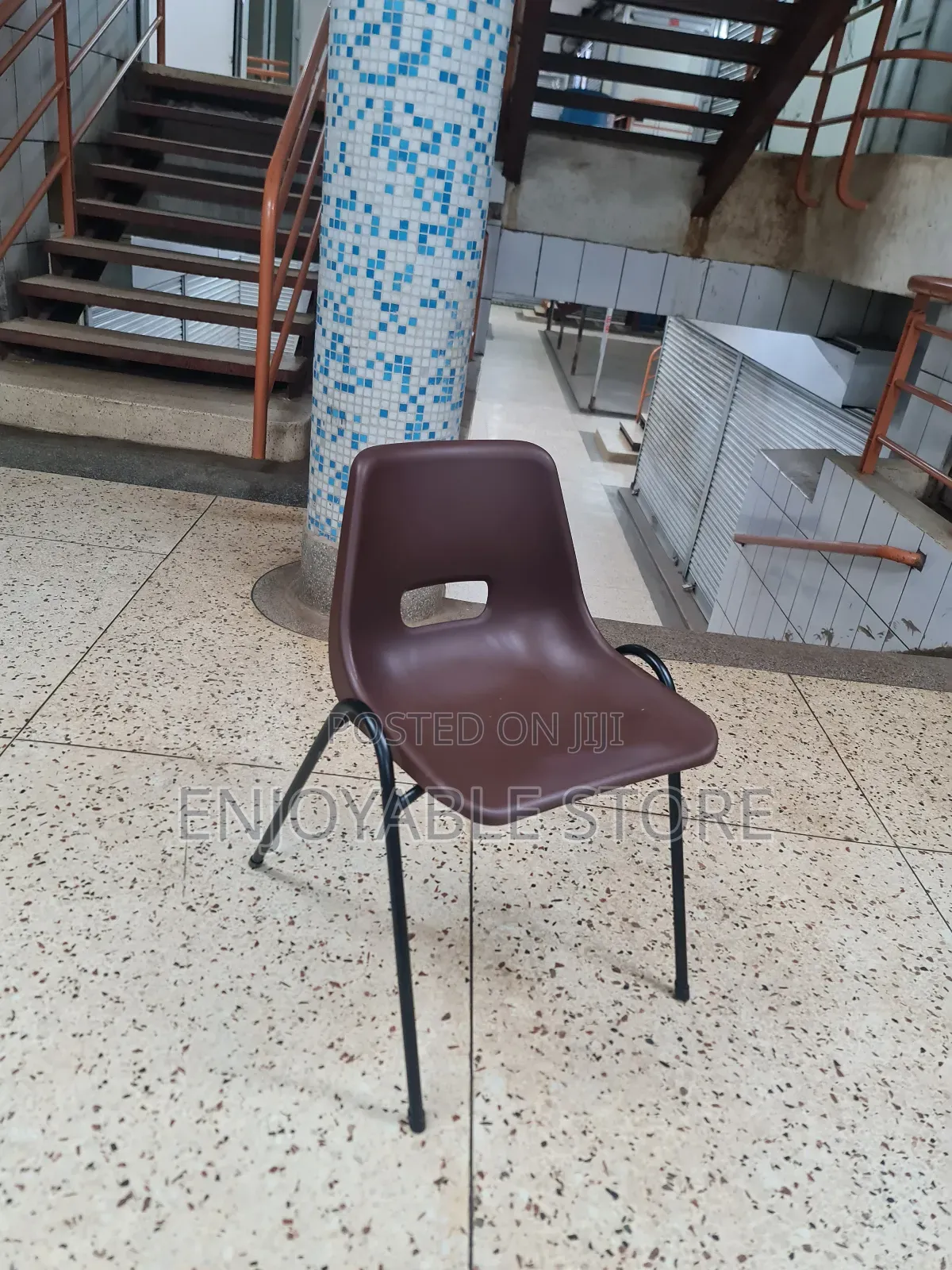Turkey's Plastic Chairs Plastic Chairs With Steel Stands