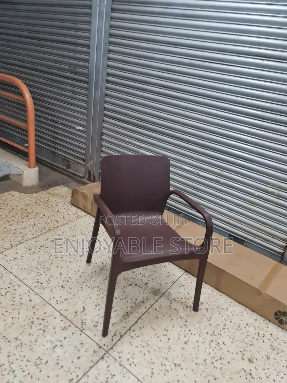 Turkey's Plastic Chairs Plastic Chairs With Steel Stands